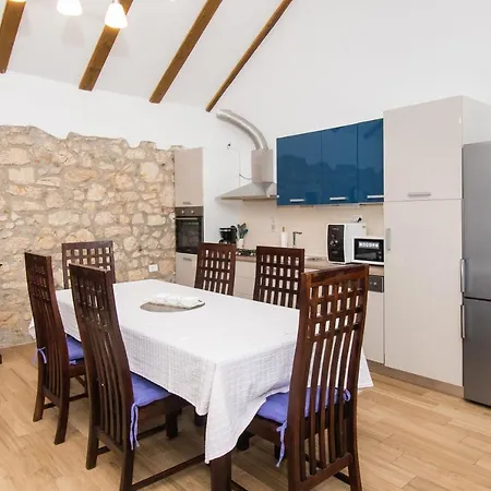 Harrier 2 Holiday home *